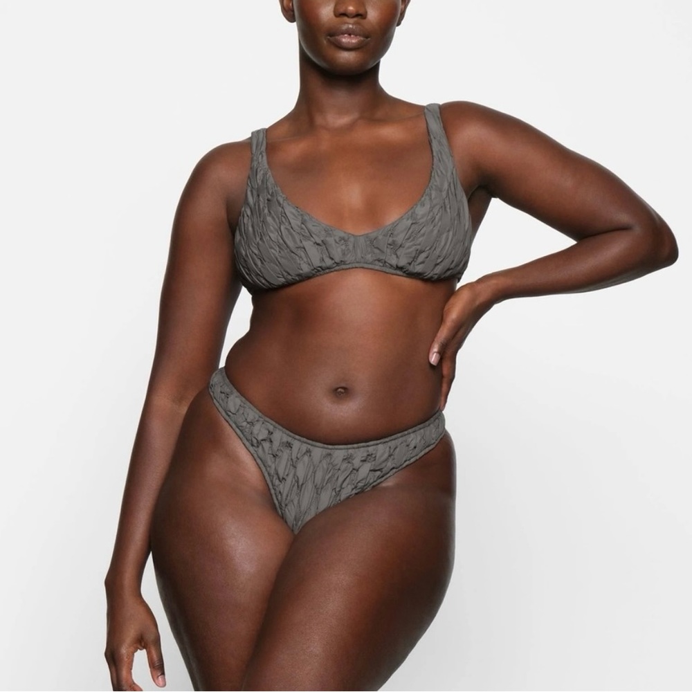 SKIMS RARE Quilted Thong Gunmetal Grey NEW XL
